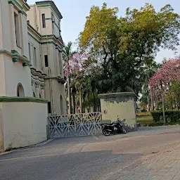 La Martiniere Memorial Park