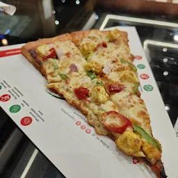 La Pino'z Pizza Ghatlodiya