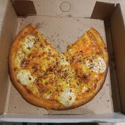 La Pino'z Pizza (Shahibaug)