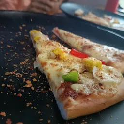 La Pizza Treno Surat