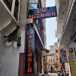 La Pizzaria Restaurant