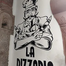 La Pizzaria Restaurant