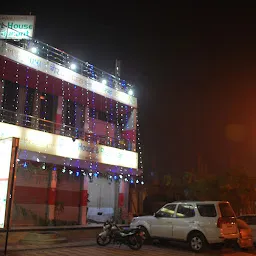 Laddu Gopal Guest House