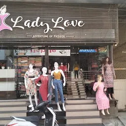 Lady Love Adventure of fashion