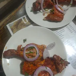 LAHORIYA INDIAN RESTAURANT-Best chicken in kurukshetra