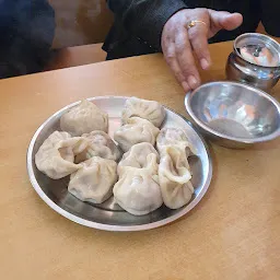 Lahuli Chinese Dish Corner
