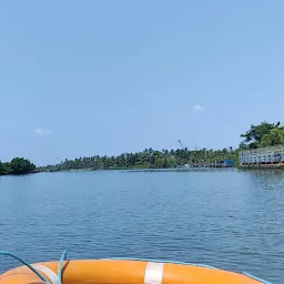 LAKE BAY CRUISES (Backwater Boating )