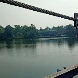 Lake Masjid