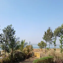 Lake View Holiday Villa- Near Sula Vineyards