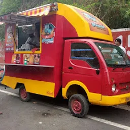 Lakh Nawabi (Food Van)