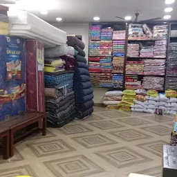 Lakhi Ram Banarsi Dass Rajai Gadda Pillow Wholesaler