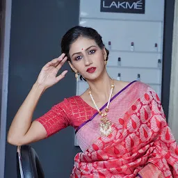 Lakme Salon