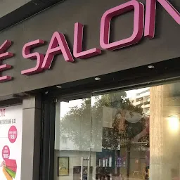 Lakmé Salon for him and her