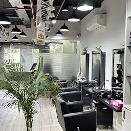 Lakme Salon keshavbaug