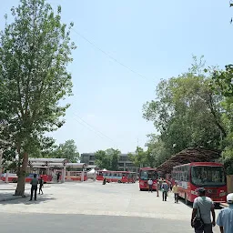 Lal Darwaja Bus Stop