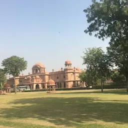 Lalgarh Palace Garden