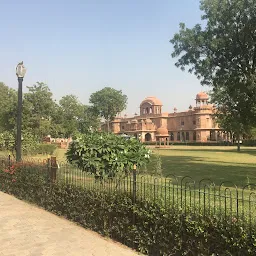 Lalgarh Palace Garden