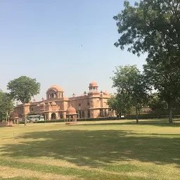 Lalgarh Palace Garden