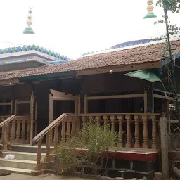 Lalsha Burhansha Dargah Sharif