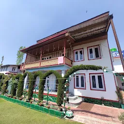 Lassa Bhat Guest House