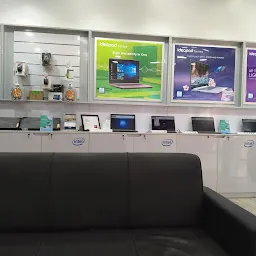 Lenovo Exclusive Store - I Square