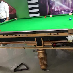 Let's play pool & snooker / table tennis