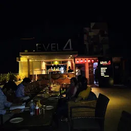 Level 4 Rooftop Lounge