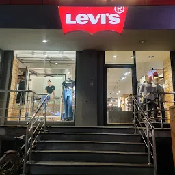 Levi's