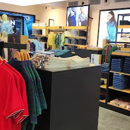 Levi's Exclusive Store -SBE-DB Road, Coimbatore