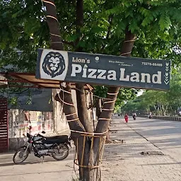 Lion's Pizzaland