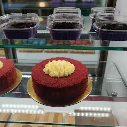 Little_H True Cakes & Desserts
