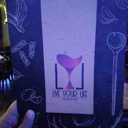 Live Your Life : The Music Pub