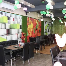 Lock Heart Restro & Cafe | The Best Restaurant N Cafe in Dehradun