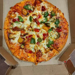 London Yard Pizza, Naranpura