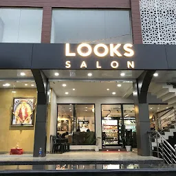 Looks Salon, Gomti Nagar, Lucknow