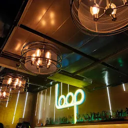 Loop Lounge & Kitchen