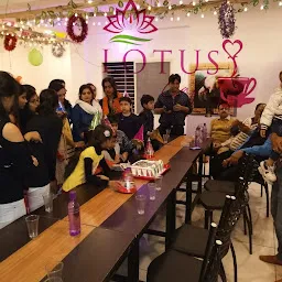 Lotus Cafe & Restaurant (Pure Veg Restaurant)