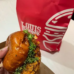 Louis Burger, Mumbai