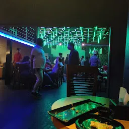Lounge 18