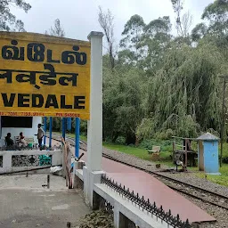 Lovedale station bridge