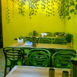 Lucknow central (IN) CAFE & RESTAURANT