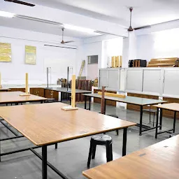 Lucknow Public College