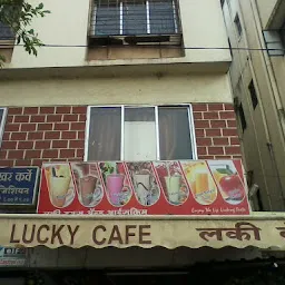 Lucky Café