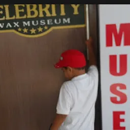 LUCKY'S Celebrity Wax Museum