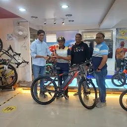 LUTHRA AGENCIES - TREK BIKES, FIREFOX & FANTOM BICYCLES