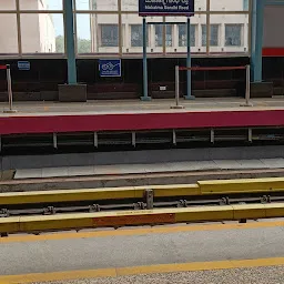 M G ROAD, METRORAIL STATION