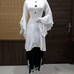 M/s Munna- Munni Dresses