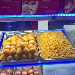 Maa Santoshi Tiffin & Sweets
