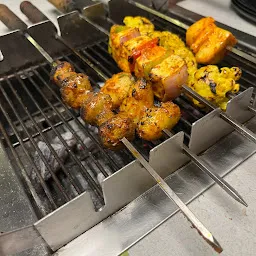 Mad Over Grills(Vijay Cross Road)