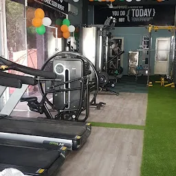 MADE FIT & FAST GYM